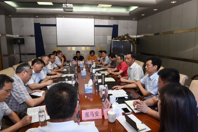 市政公用集團(tuán)領(lǐng)導(dǎo)與長運(yùn)集團(tuán)、長運(yùn)股份領(lǐng)導(dǎo)班子召開見面會(huì)