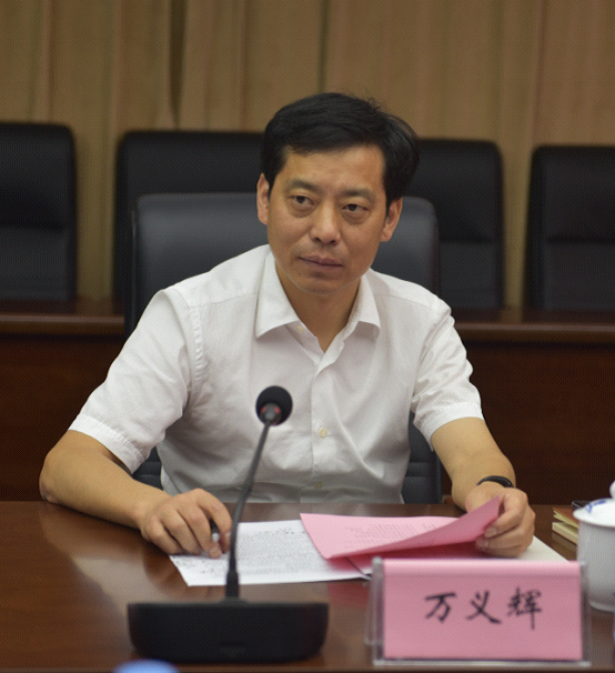 市政公用集團(tuán)黨委副書記、總經(jīng)理萬義輝調(diào)研江西長運(yùn)