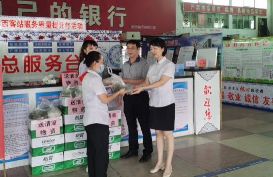 送清涼送健康，省交通工會領導慰問一線員工