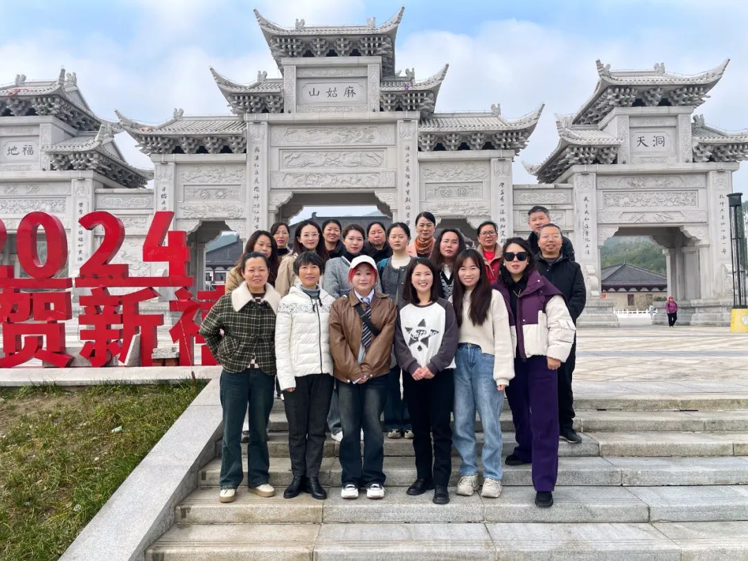 撫州長(zhǎng)運(yùn) 廣昌分公司、黎川分公司分別開展“三八”婦女節(jié)活動(dòng)