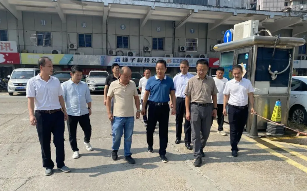 穆孫祥督導(dǎo)長(zhǎng)運(yùn)物業(yè)節(jié)后安全生產(chǎn)工作