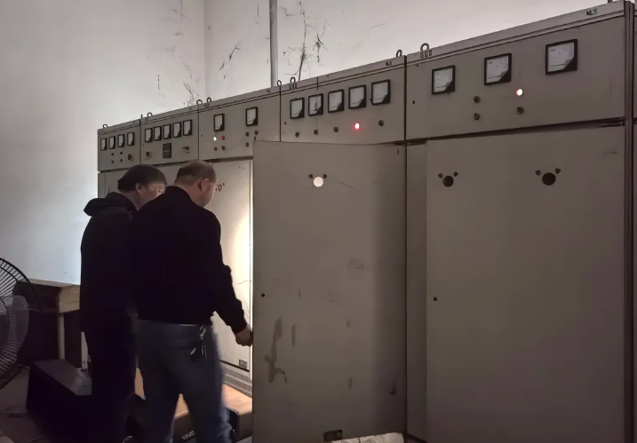 景德鎮(zhèn)長(zhǎng)運(yùn)：爭(zhēng)分奪秒不停歇 全力搶修保運(yùn)營(yíng)