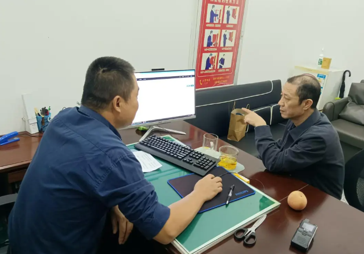 都市城際公交 專項(xiàng)監(jiān)督檢查停車場(chǎng)管理